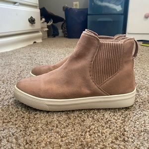 Steve Madden high top slip on sneakers